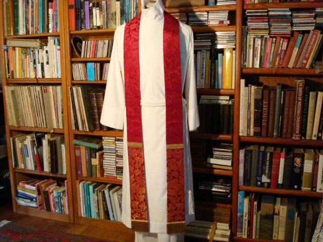 Fairford red damask